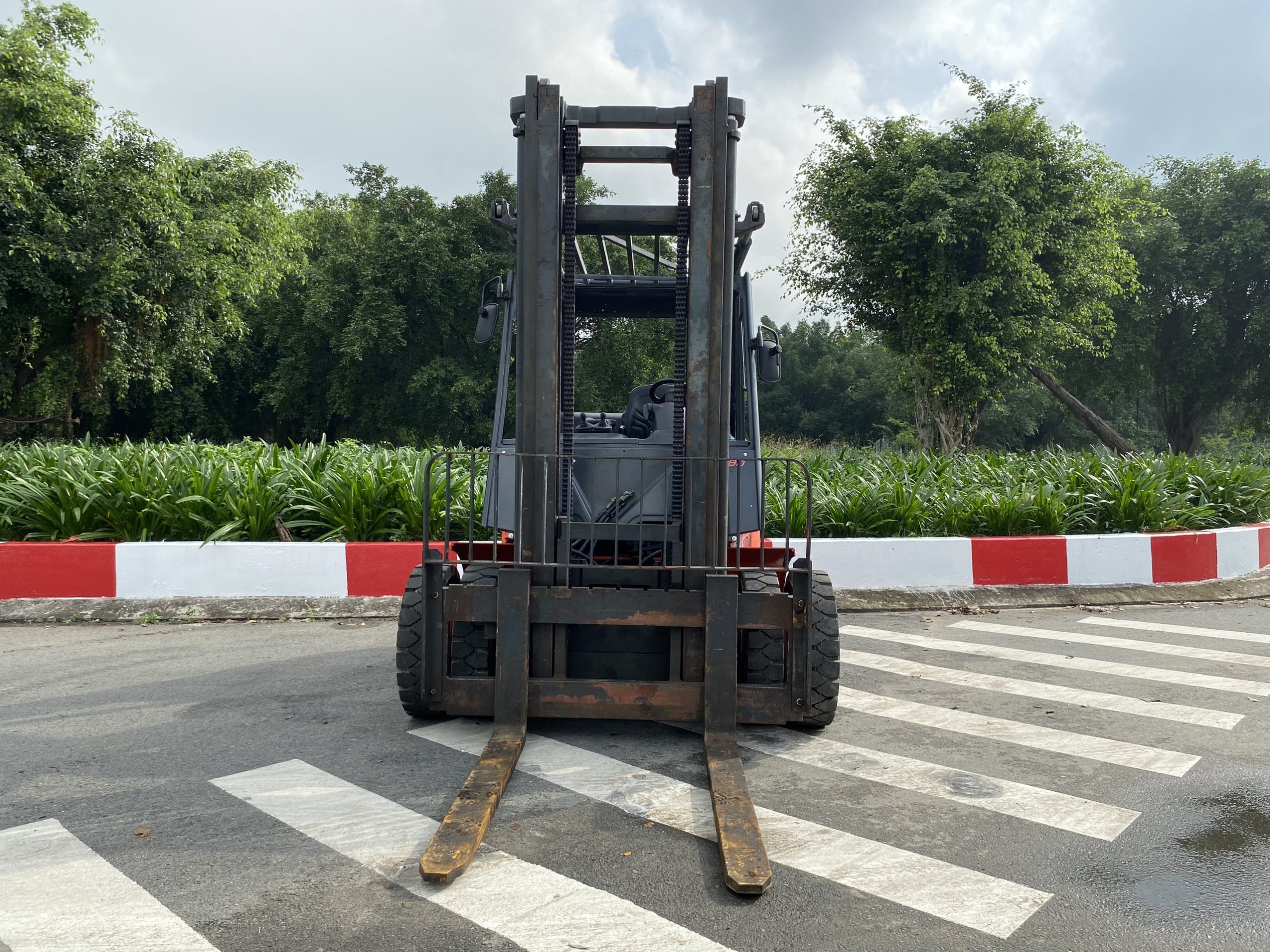 cho-thue-xe-nang-cu-18 cho thuê xe nâng cũ