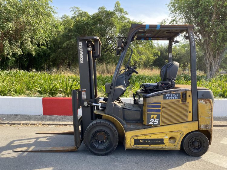 xe nâng điện komatsu 2.5 tấn